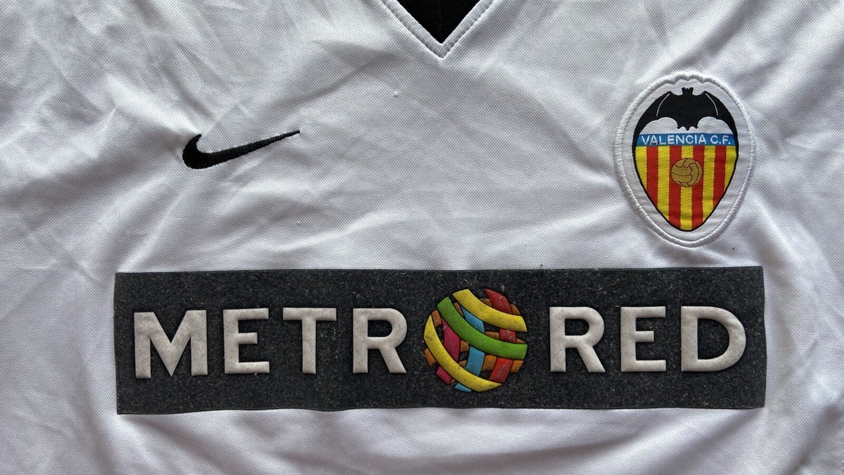 Nike Valencia CF 00/01 サッカーユニフォーム Nike Valencia CF Football Training Shirt Size: S Orange | eBay