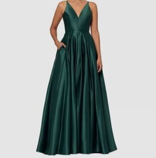 Betsy Adam Women Hunter Green Cutout Back Sleeveless Ball gown Size 4