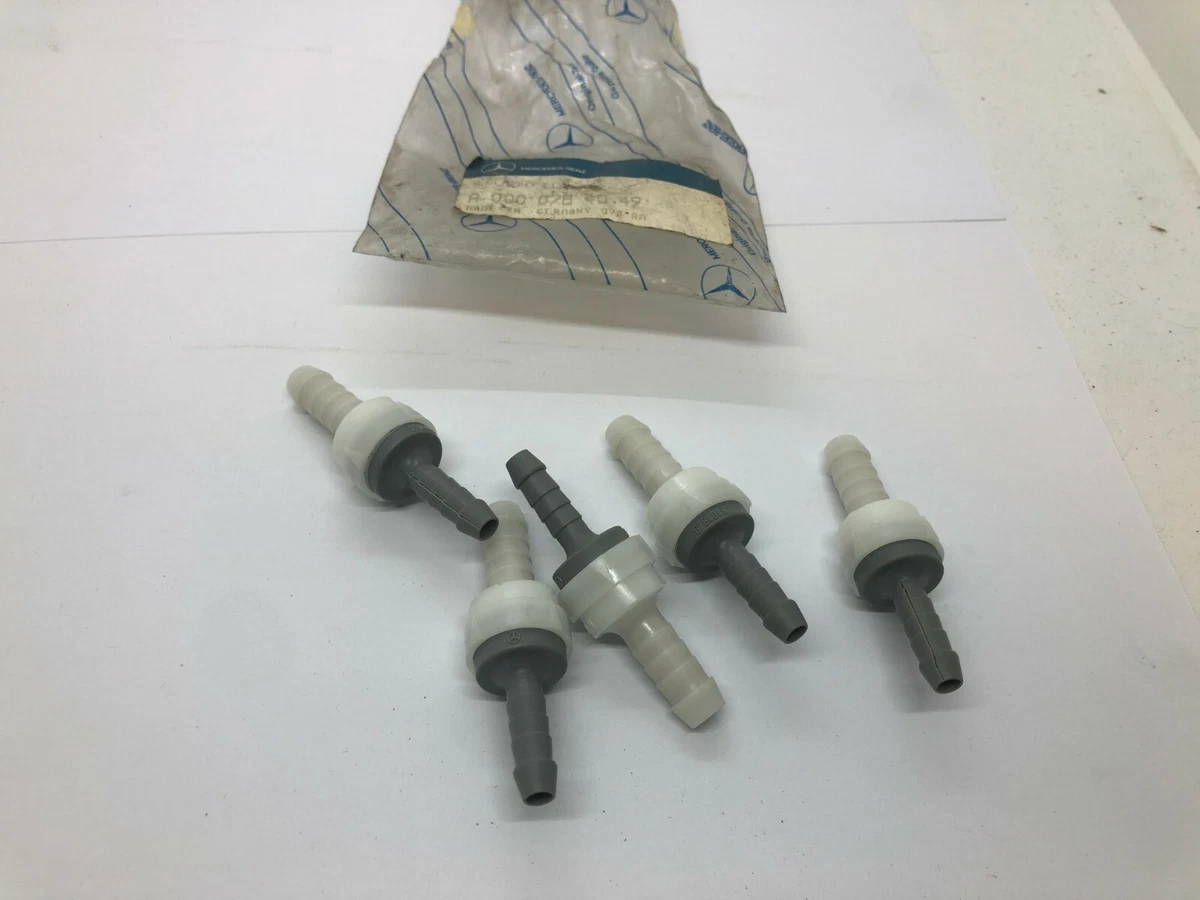 Mercedes Benz W124 W201 M102 Engines Fuel Hose Valve 0000784049 