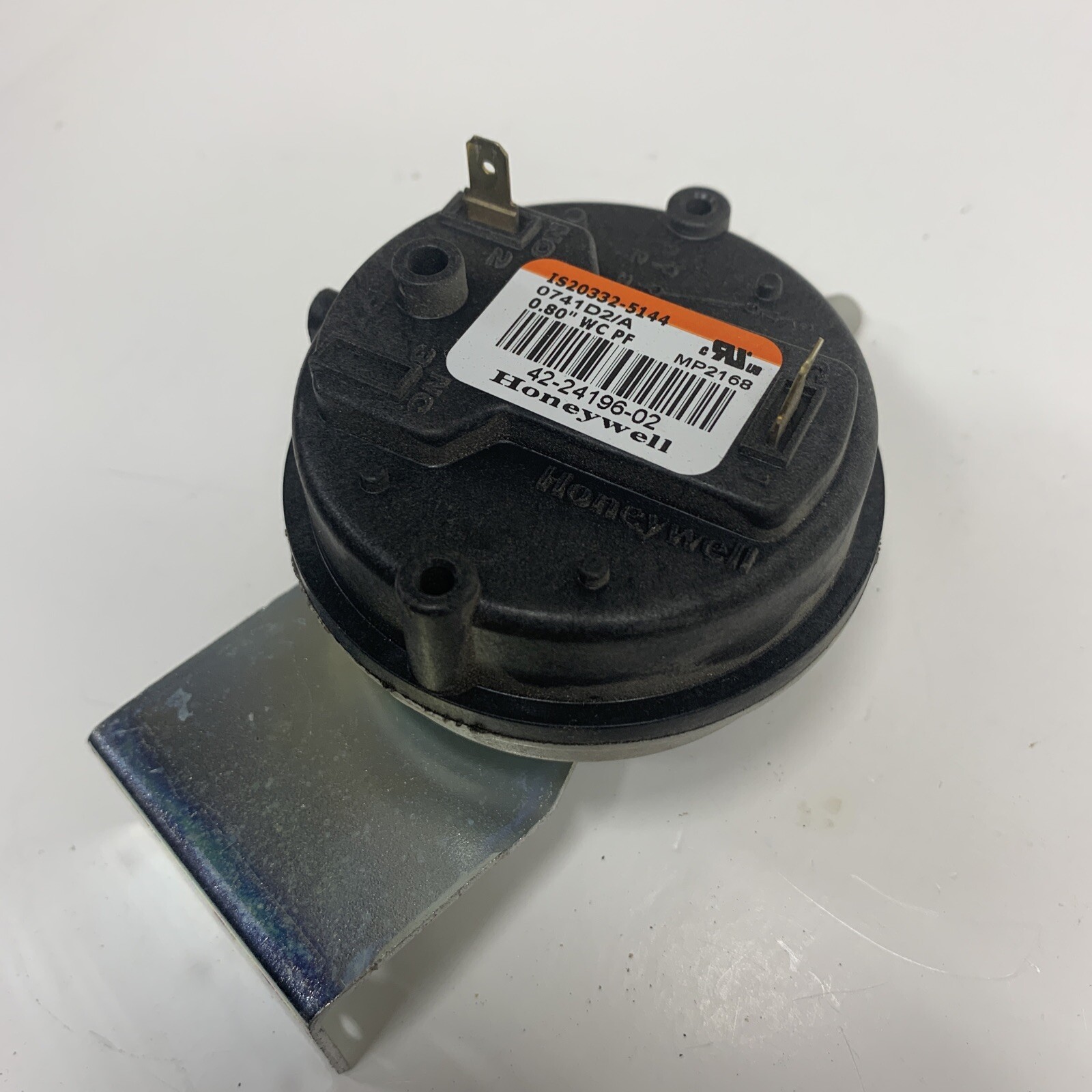 422419602 .80 HONEYWELL FURNACE AIR PRESSURE SWITCH 2110B for sale