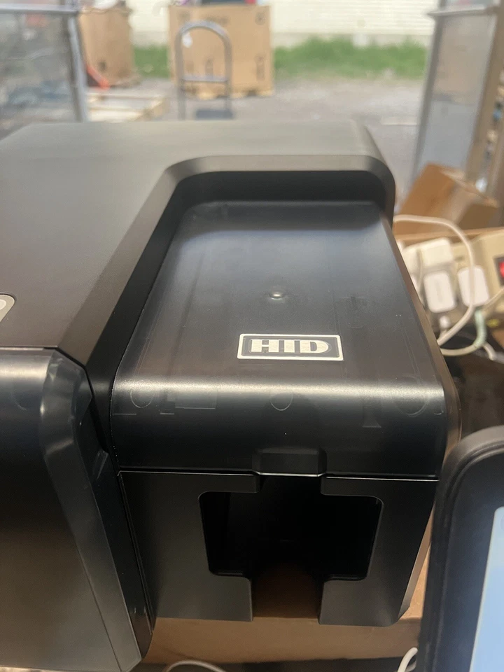 FARGO INK1000 SS Thermal Inkjet Photo ID Card Printer UNTESTED - Image 4 of 4