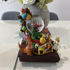 Boxed Disney Store Exclusive Winnie The Pooh & Friends Christmas Snow Globe Xmas