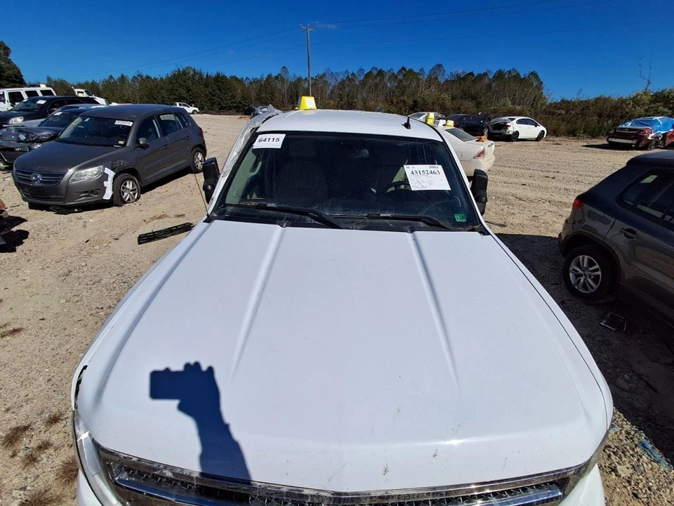 Motor de ventilador dianteiro compatível com 03-14 ESCALADE 2722711 - Imagem 4 de 4