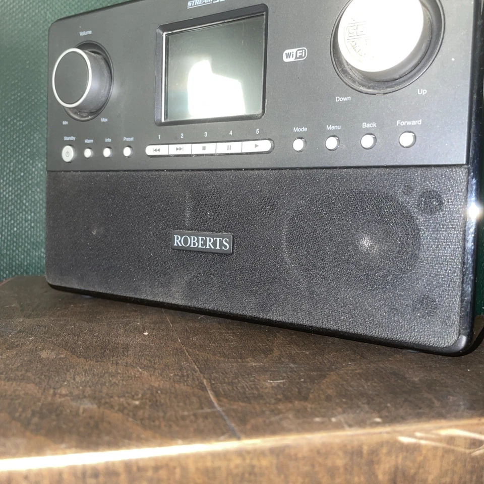 ROBERTS - Stream 93i DAB/FM/WIFI internet Radio + Power cable - Image 2 of 4