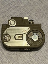 VINTAGE MOVIE CAMERA / CINEMASTER II 8mm MODEL G-8 with film