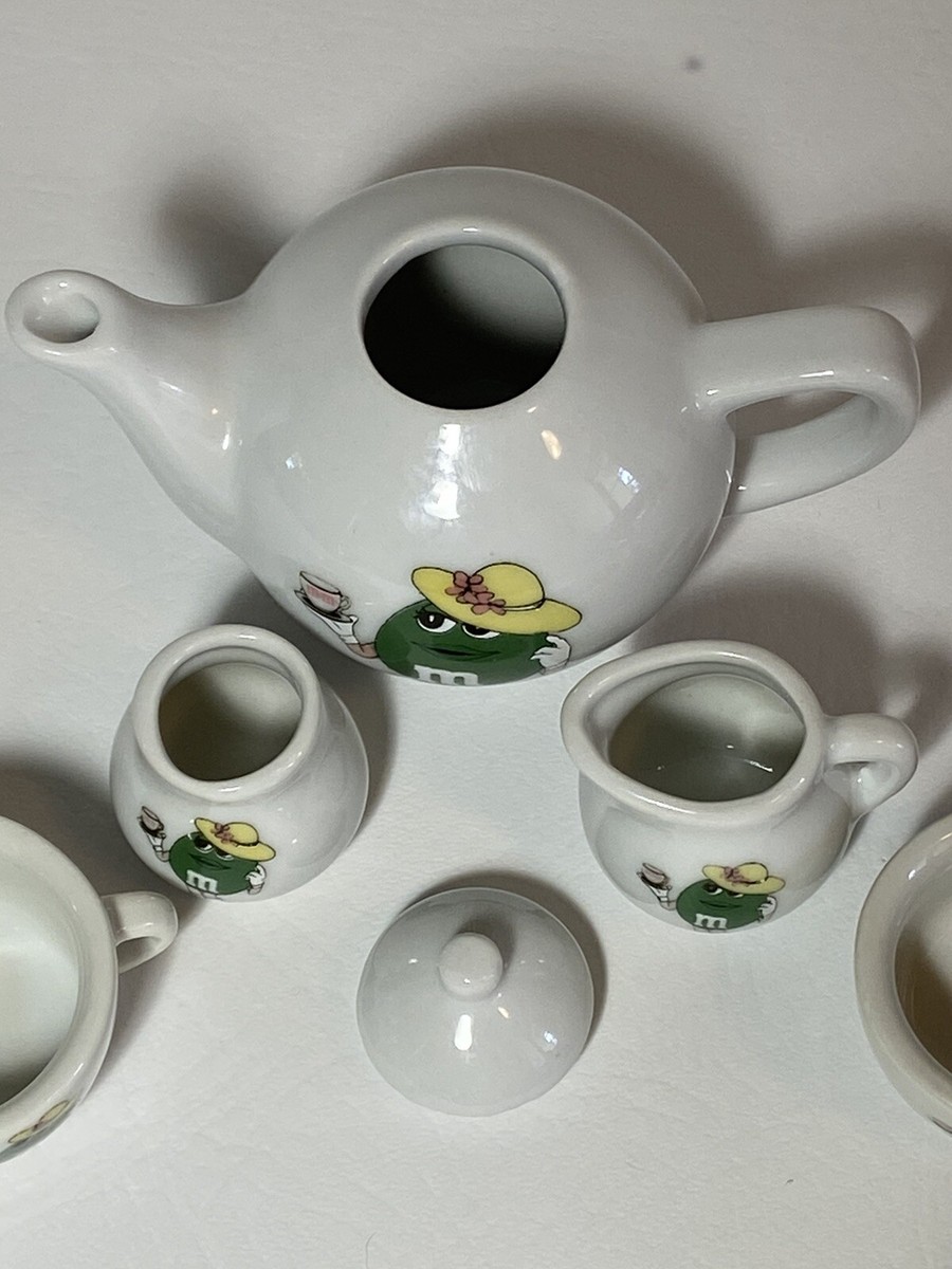 m&m's グリーン ティーフォーワンセット Green M&M miniature ceramic 8 piece children's tea set | eBay