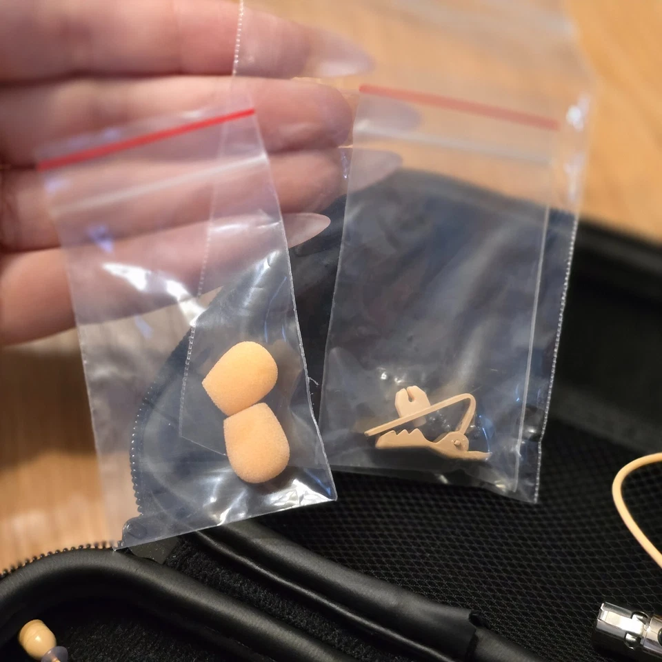 Shure MX153T Headset Microphone inc Box & Accessories - Used, Excellent Condition - Image 2 of 4