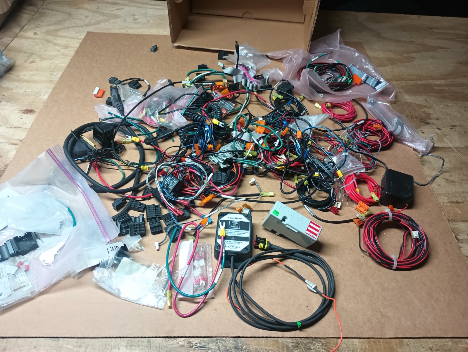 LOT OF Test Equipment Parts NOTIFIER BY HONEYWELL Silent Night GameWell