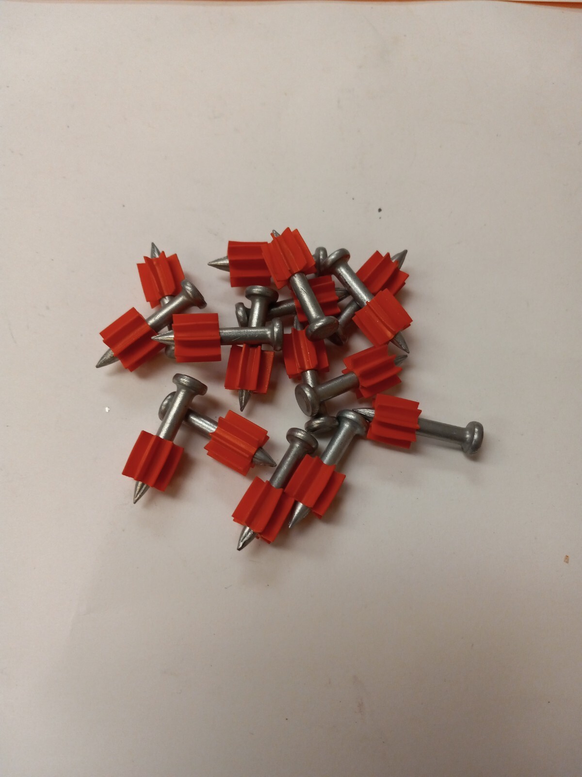 Remington 1" Low Velocity Fasteners 100pcs NEW Part 58048SP100 GREAT