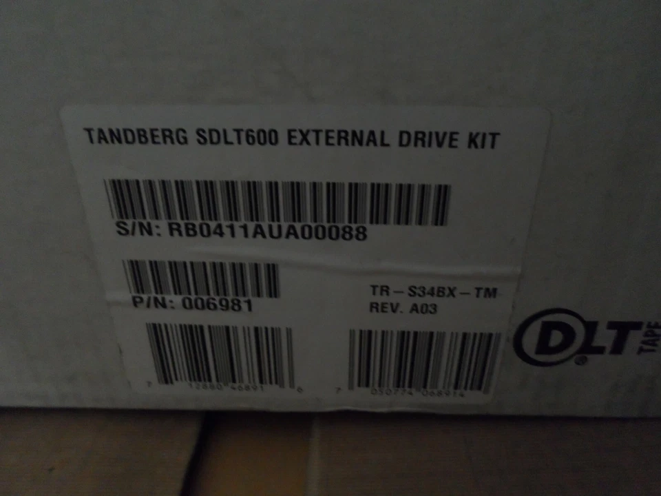 NEW TANDBERG SDLT600 External Tape Drive 70-85341-01 TR-S34BX-TM 006981 - Image 3 of 4