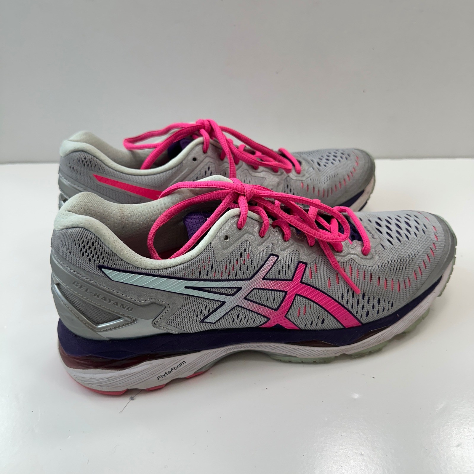 Asics Gel-Kayano Running Shoes Athletic Comfort Activewear Gray Pink Women's 9.5 thumbnail 3