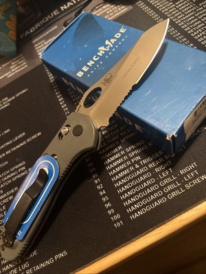 Benchmade 550SGY-600 Griptilian. ULTRA RARE. Old School Limited Edition Grip!