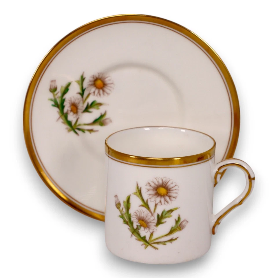 Taza y platillo Royal Worcester Daisy Demitasse porcelana de hueso vintage Inglaterra años 50 Foto 2 de 4