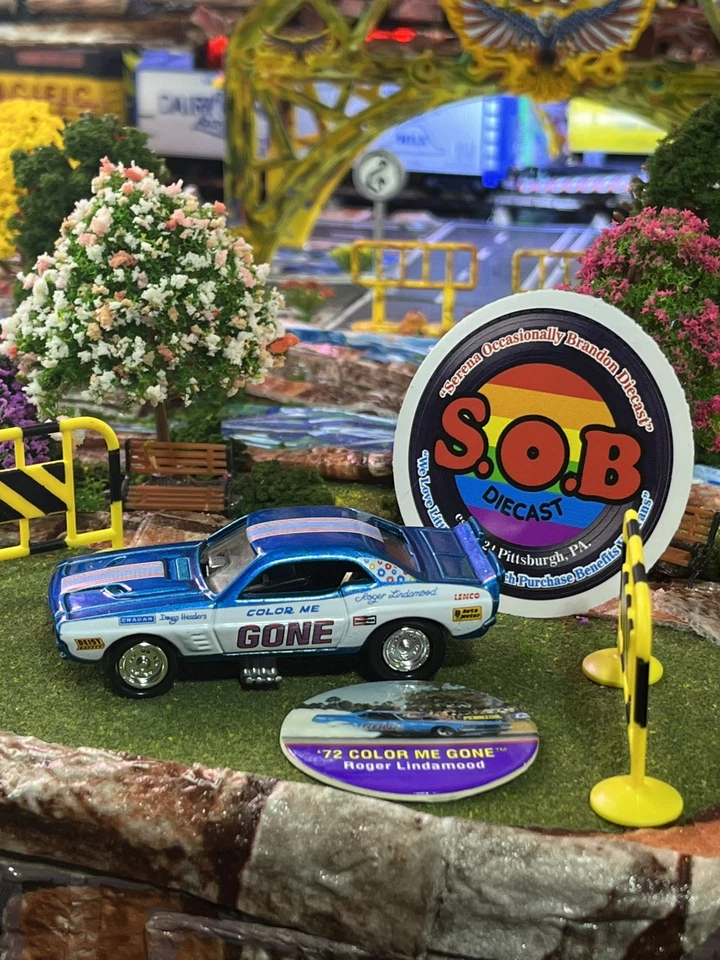 Dodge Roger Lindemood 1971 Johnny Lightning Color Me Gone coche divertido casi nuevo con moneda Foto 3 de 4