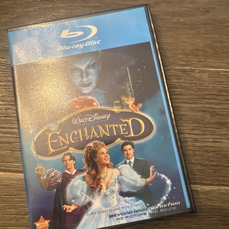 Enchanted Blu-ray Disc 