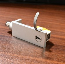Audio Technica VM3 cartridge with original headshell VG