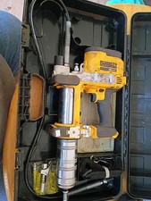 Dewalt DCGG571 Grease Gun Battery Powered Bare Tool DCGG 571 20v 20 Volt