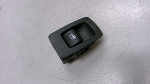 Schalter Fensterheber (tür hinten) 6945874 BMW 116i Bj 2009 E81,E82,E8 2682626