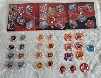 #ad DISNEY INFINITY POWER DISC ALBUM WITH 20 POWER DISCS and Lot of 26 disc $45.00