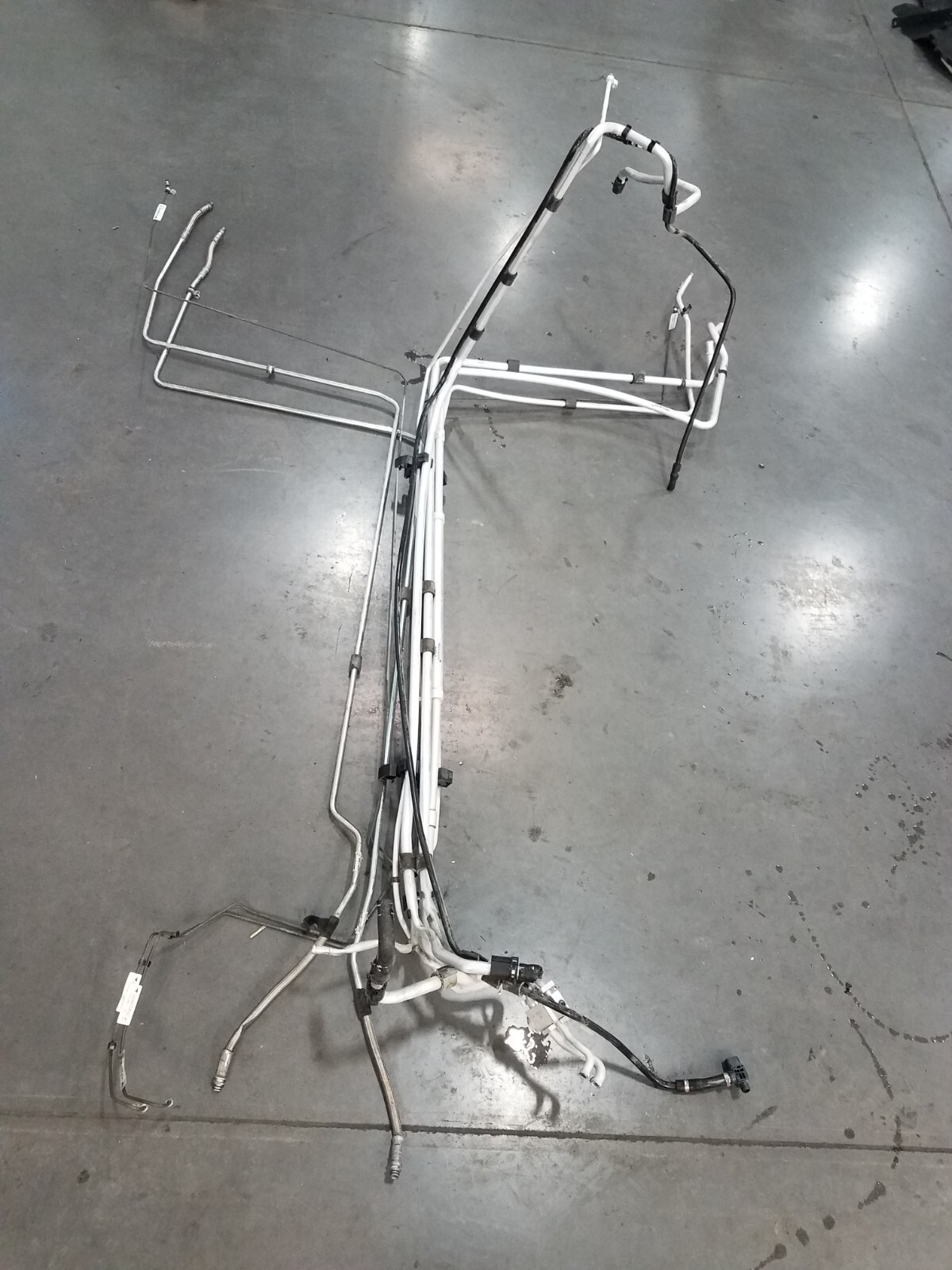 2021 McLaren 765LT Center Tunnel Lines / Pipes #5537 C7