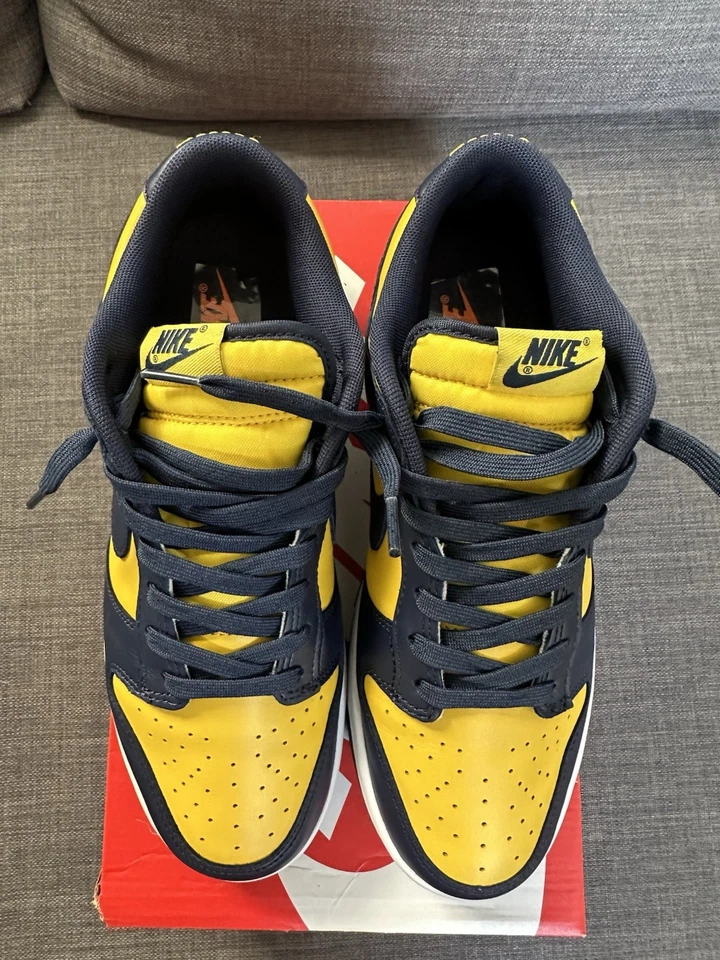 Nike Dunk Low Michigan 2021 Size UK7.5, photo 4 of 5