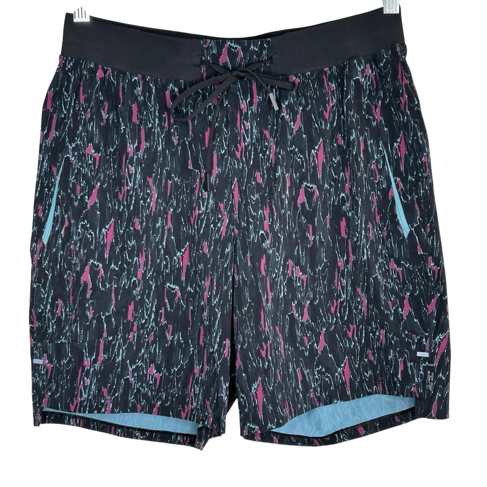 Lululemon License to Train Shorts 8" Medium Workout Stretch Pockets Performance