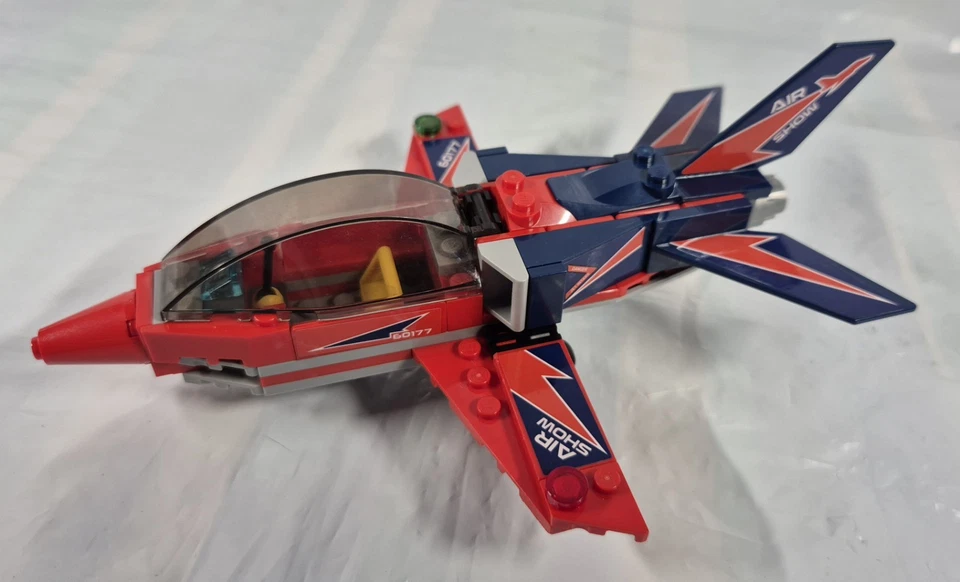 Lego City #60177 Airshow Jet 2018 - 100% Complete with Instructions - Image 3 of 4