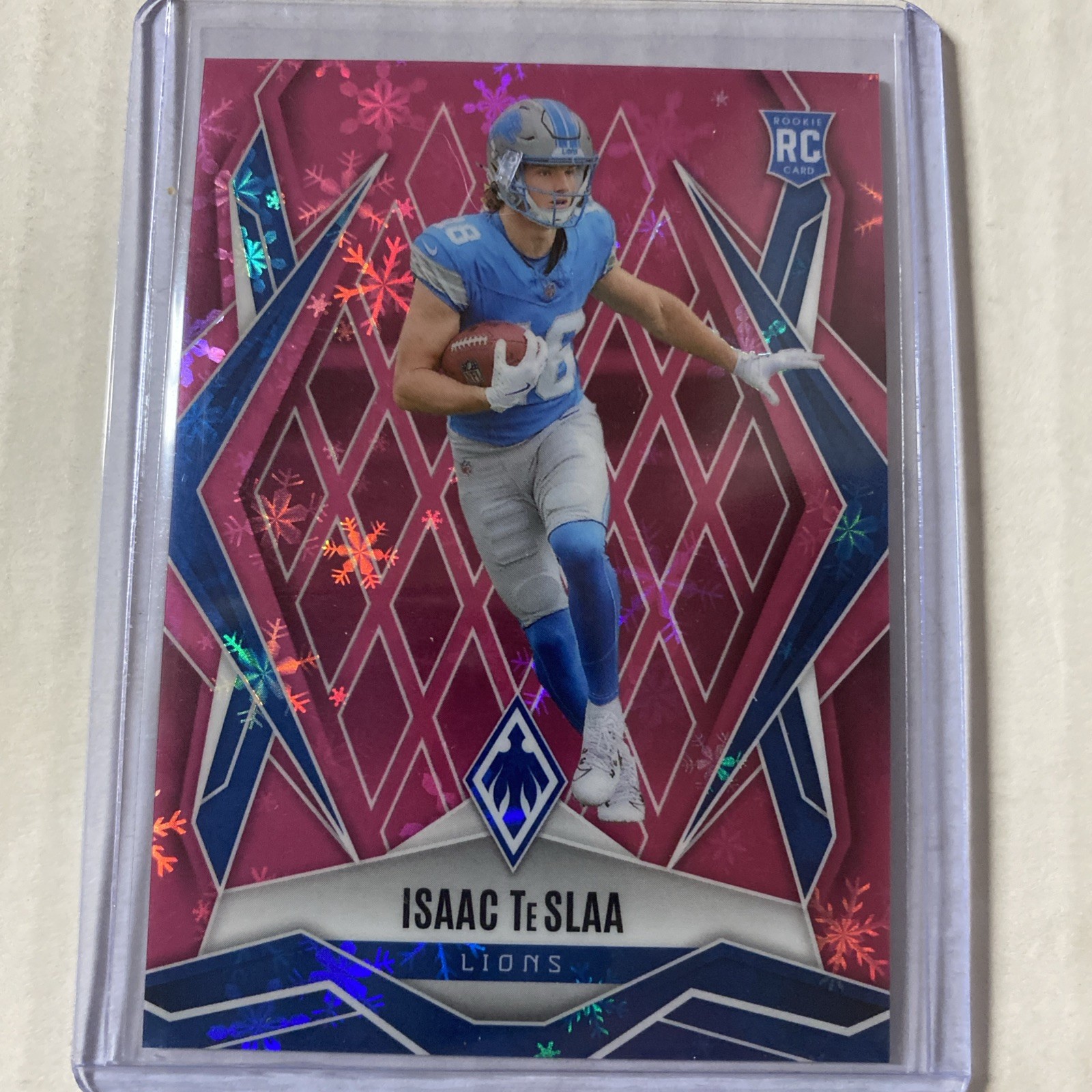 2025 Panini Phoenix  Isaac TeSlaa (RC) #189 winter pink prism Detroit Lions /299