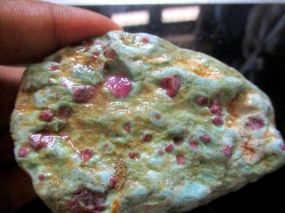 368 Gms Ruby with zoisite Specmin