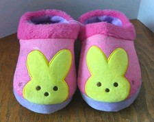 New PEEPS Brand Plush Pink Slippers Size 5/6 NWT
