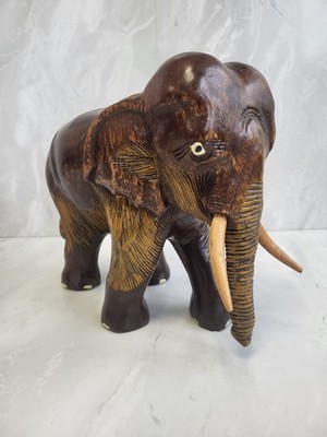 Vintage große handgeschnitzte Massivholz Elefant Figur 9 cm groß. PD