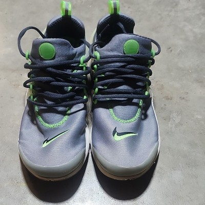 Nike Air Presto Gray Green White Low Top Lace-Up Athletic Sneakers Men