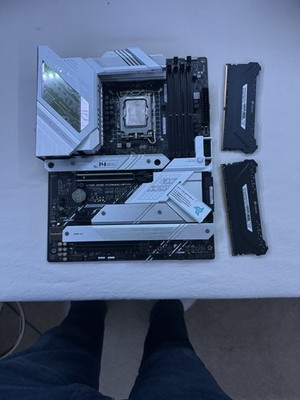 Intel I7-14700k CPU + Asus Strix Z690A WiFi D4 + 32GB 3200 DDR4 Ram Combo