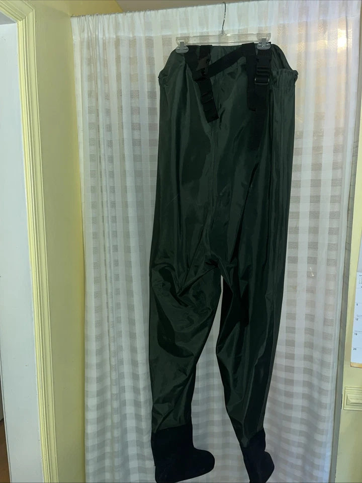 Men's "L.L. Bean's Chest High Full Boot Fishing Waders" Neoprene Boot Large EX - Image 3 of 4