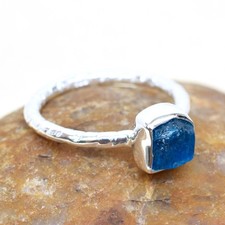 Neon Apatite Ring Raw Apatite Ring 925 Sterling Silver Blue Apatite Ring-RR198