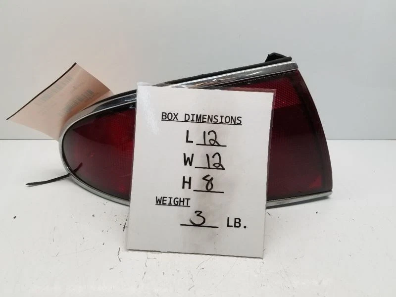 Estación de luz trasera izquierda para conductor Wgn se adapta a 84-96 Buick Century OEM Foto 3 de 4