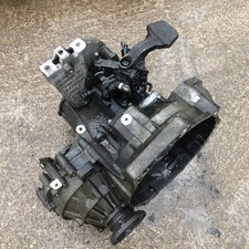 VOLKSWAGEN JETTA MK6 1.6 TDI DIESEL 5 SPEED GEARBOX LUBA CODE UNIT 2010 - 2015