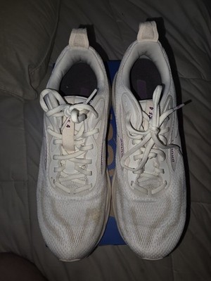 Brooks Women's Trace 4 SIZE 11 Coconut Milk/ Almond/Purple RUN & WALK