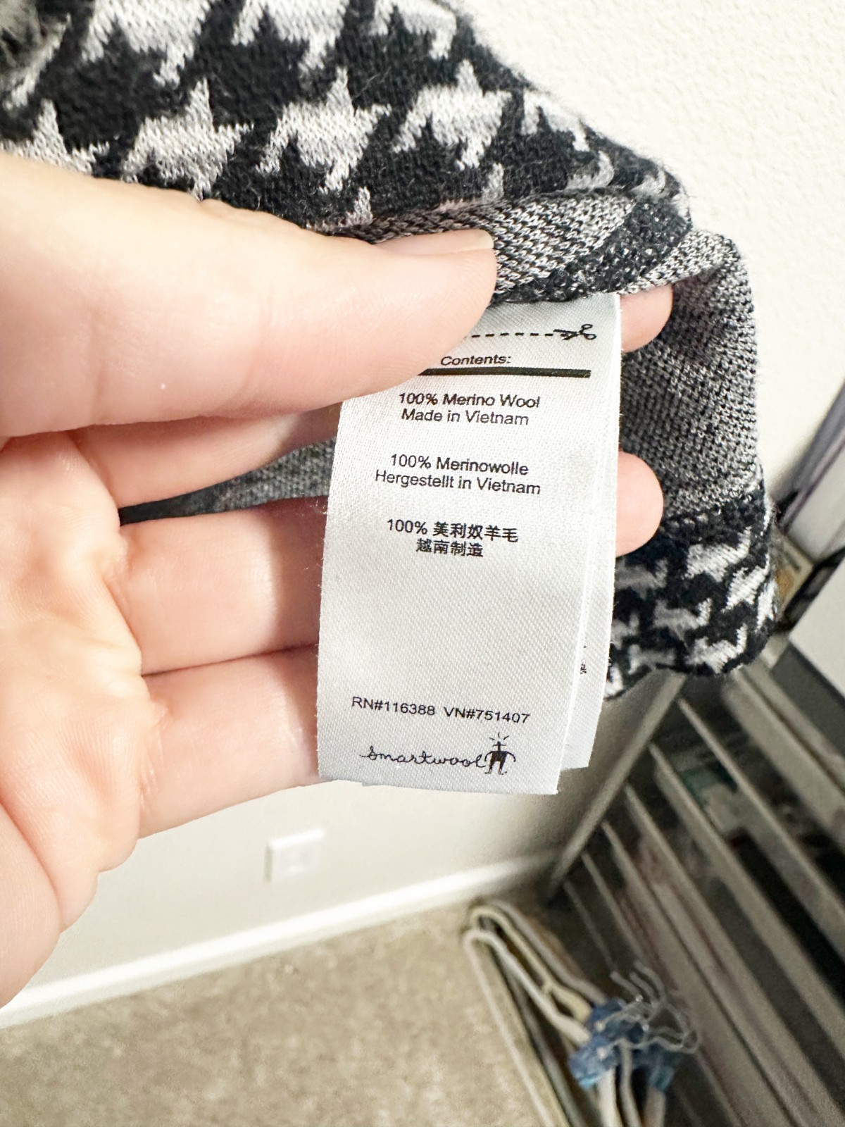 SmartWool Houndstooth Pattern 250 Base Layer Pull… - image 5