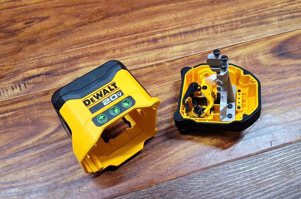 DEATH LABEL TRUST GIRLS LTD EC 143デスレーベル Lady Death: Malevolent Decimation — CoffinComicsShop.com