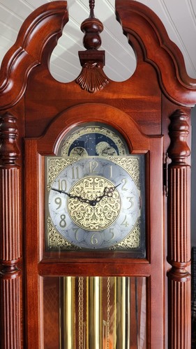 Howard Miller Grandfather Clock 610 - 895 The "Jonathan"