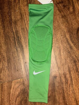 green arm sleeve nike