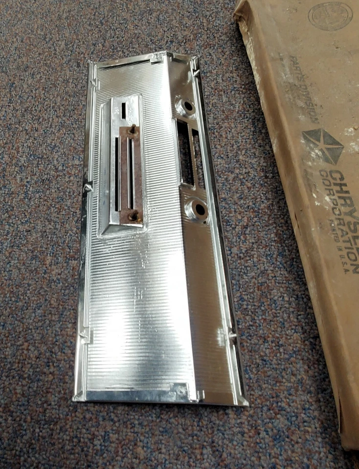 1967 Plymouth Valiant Signet Dashboard Heater Control & Radio Bezel 2770565 NOS. - Image 4 of 4