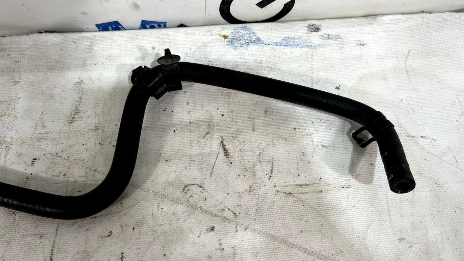 ASTON MARTIN V8 VANTAGE 4.3L ENGINE COOLANT COOLING HOSE TUBE PIPE OEM 2011✔️
