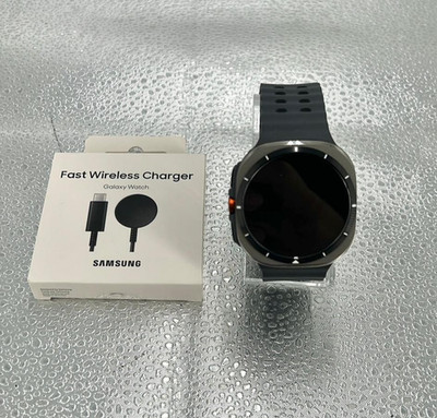 Samsung Galaxy Watch ULTRA 2024 Titanium Silver w/ Black Band - 47mm - GPS + LTE
