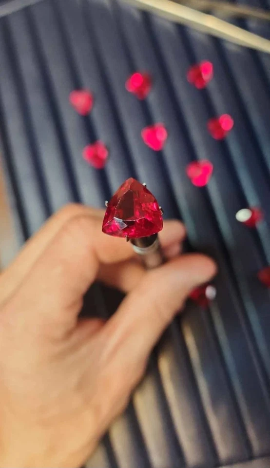 Burmese Pigeon Blood Rubies, 120.45 TCW Lot - Image 3 of 4