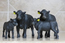Big Country Farm Toys Black Angus Cow calf cattle lot 4 animals herd ranch