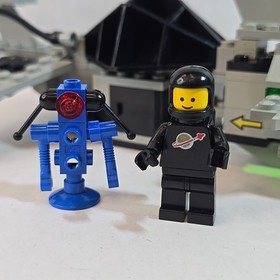 LEGO Space:Gamma V Laser Craft (6891) 95% Complete With Mini Figure Instructions