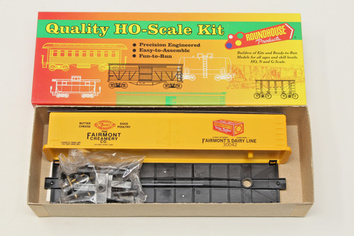 HO Roundhouse 7823 50' Express Reefer Fairmont Dairy Line 30042 Kit Amarillo | Zustand: Used
