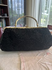 Damen Clutch mittel, Schwarz, Bügelverschlus...